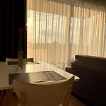 Na Slnecnych Jazerach V Senci Szenc