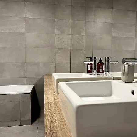 Na Slnecnych Jazerach V Senci Апартаменты *