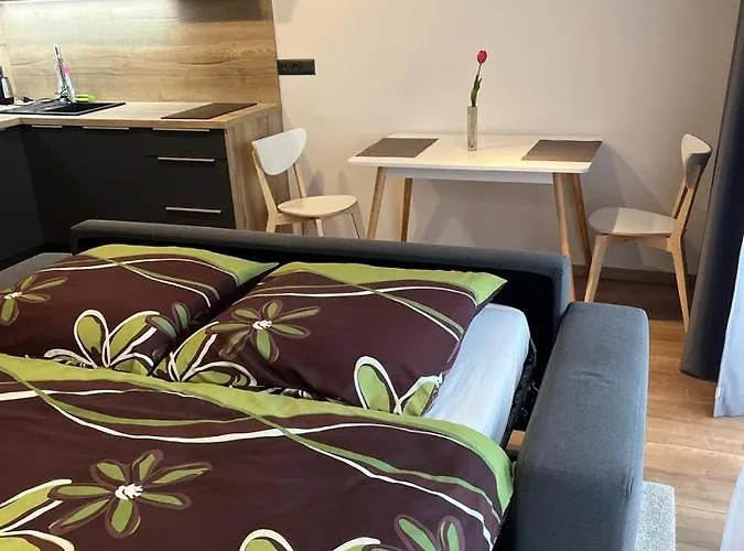 Na Slnecnych Jazerach V Senci *