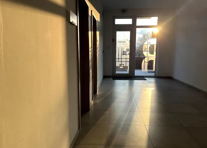 Na Slnecnych Jazerach V Senci Senec